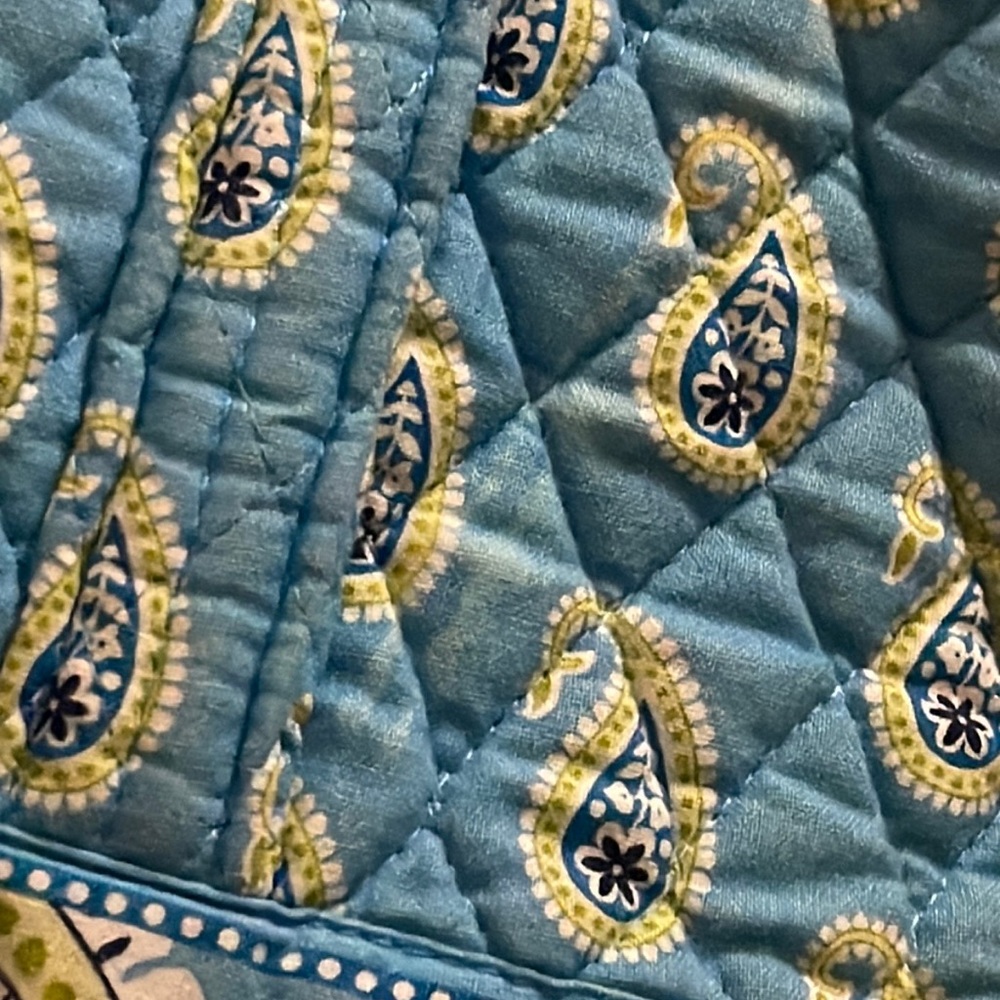 2 Vera Bradley Bags - Picture 15 of 16